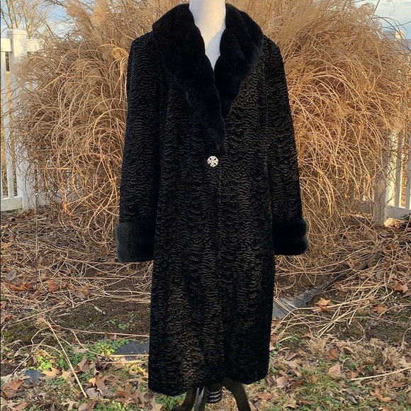 Lane Bryant Black chenille-like faux fur coat
